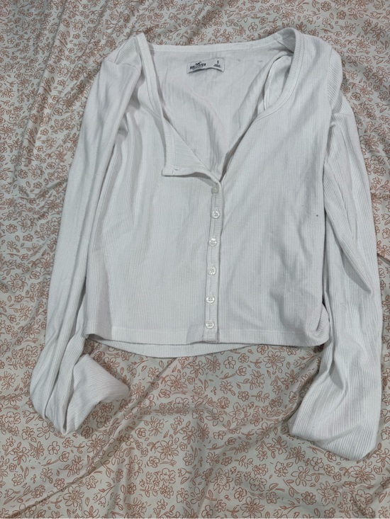 Hollister Tops - Hollister White Ribbed Button-Front Long Sleeve Top